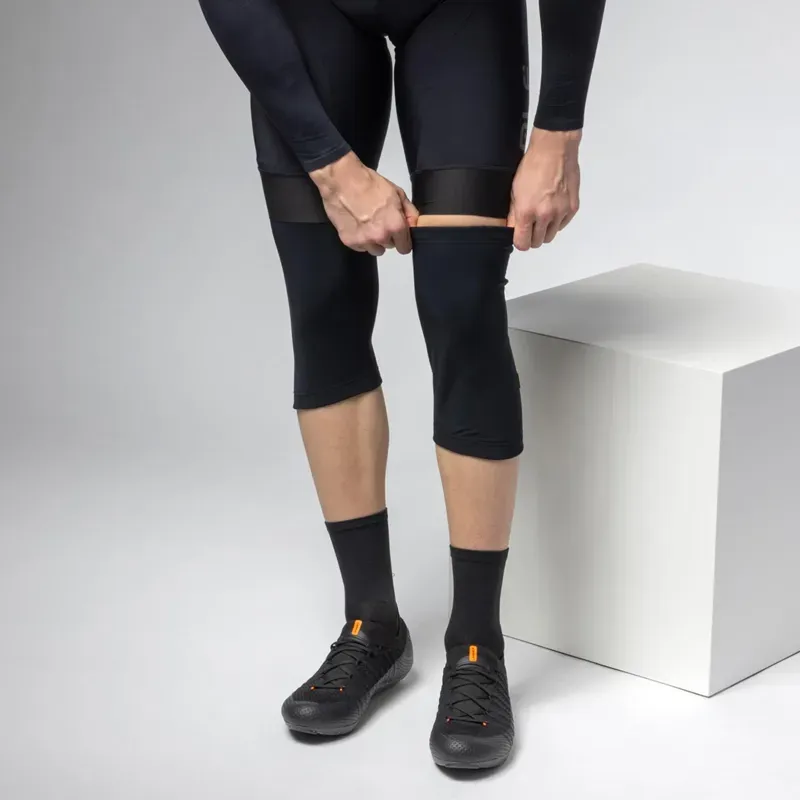 Ale Clothing Termico Legwarmers in Black