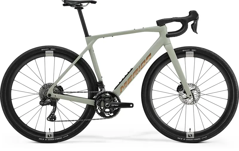 Merida Mission 7000 Gravel Road Bike in Matt Early Moss Grey/Bronze