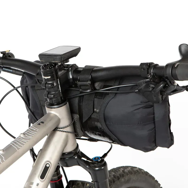 Restrap Race Bar 7Bag Flat Bar in Black-6