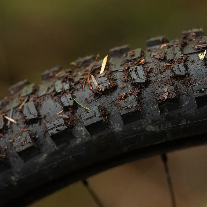 Schwalbe Romy Gravity Pro 27.5-inch MTB Tyre in Black-2