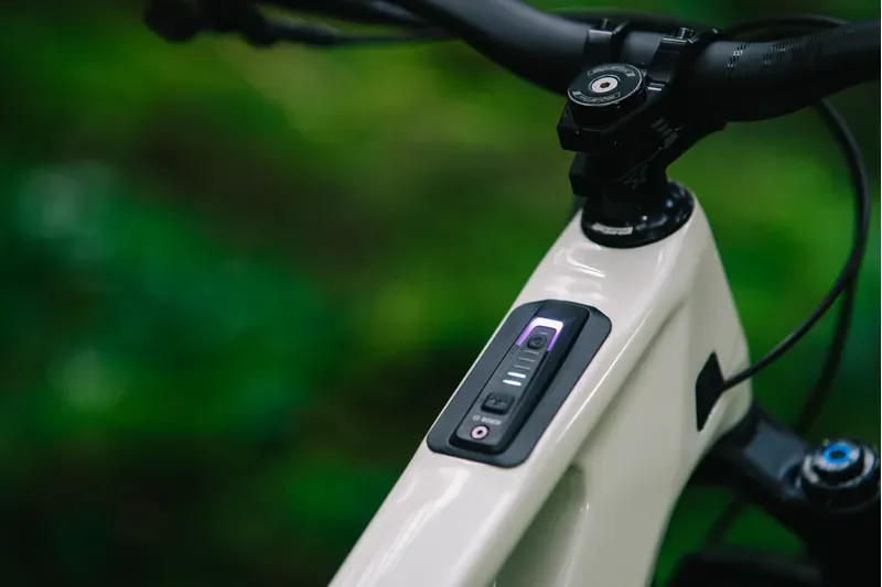 Transition Regulator CX Carbon Deore eMountain Bike in Glacier White-4